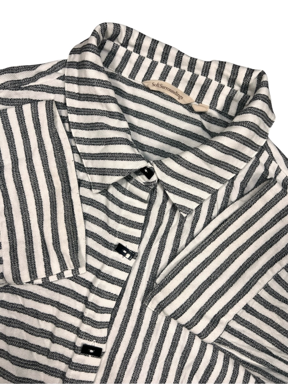 Soft Surroundings Tunic Top 1X Standout Striped Black and White Sharkbite hem